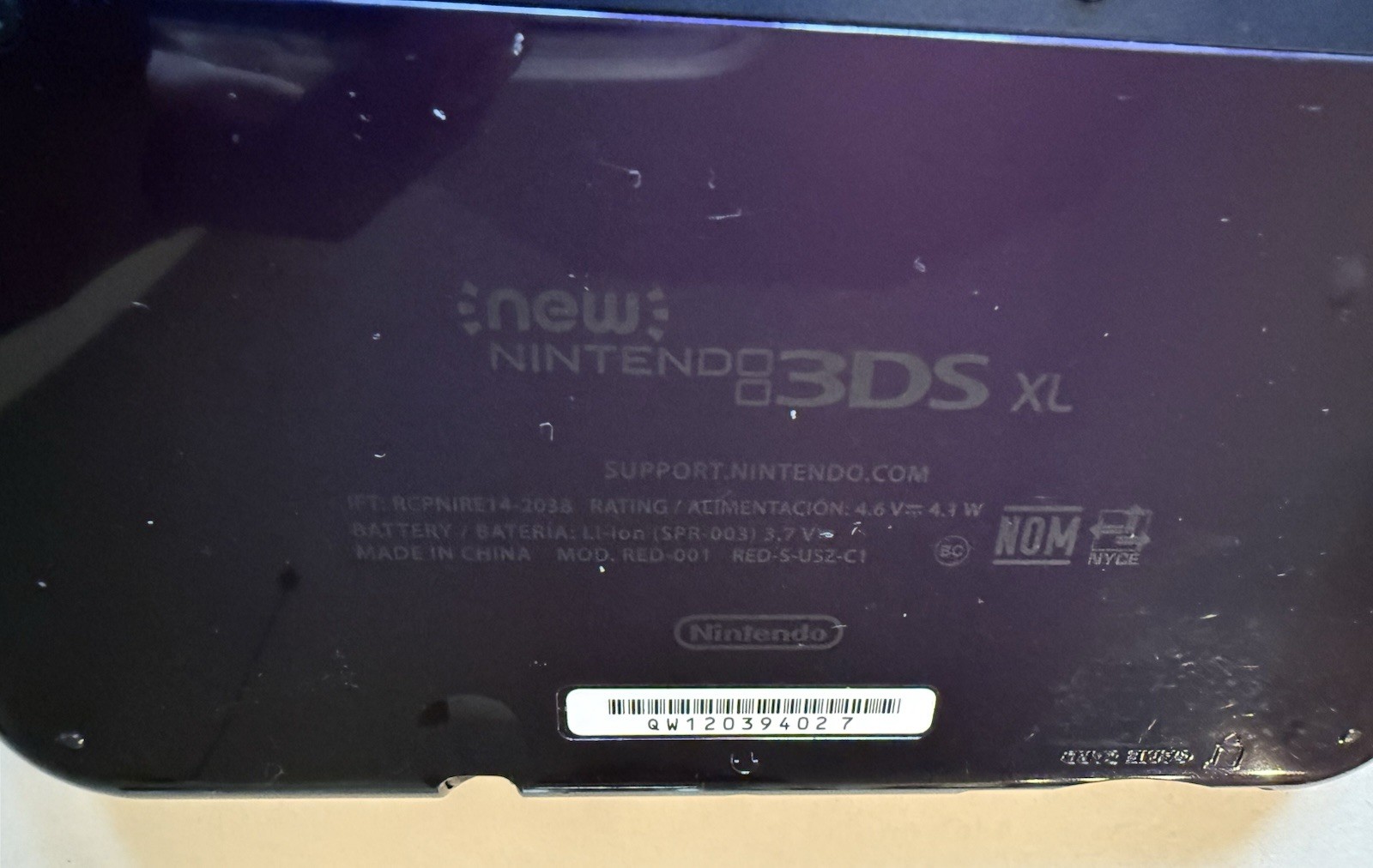 Nintendo New 3DS XL Galaxy Style Bundle w/ Charger Stylus & 4 Games Tested