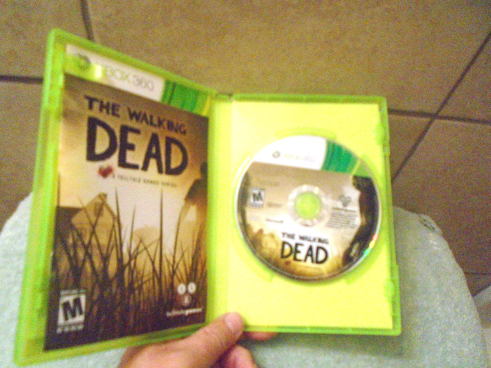 The Walking Dead: A Telltale Games Series (Microsoft Xbox 360, 2012) tested