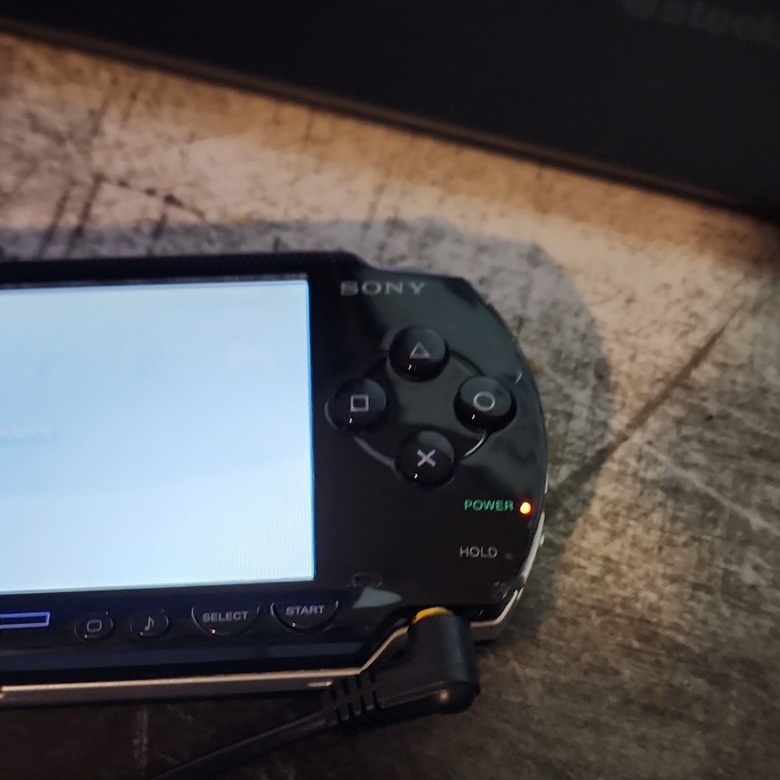 Sony PSP-1001 Handheld System Black Wi-Fi, USB, 8GB, Region Free *bad Battery*
