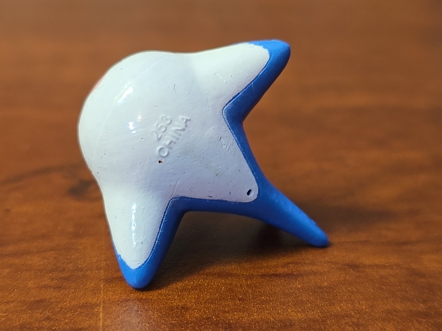 Mantyke Pokemon 1/40 Scale Figure Gashapon Tomy 2005 0.8in