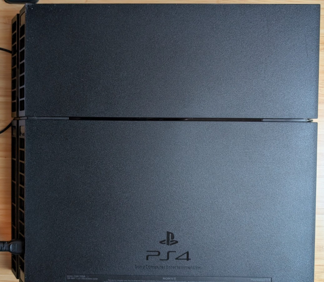 Sony PlayStation 4 PS4 500GB Console Black with cables & OEM Black Controller