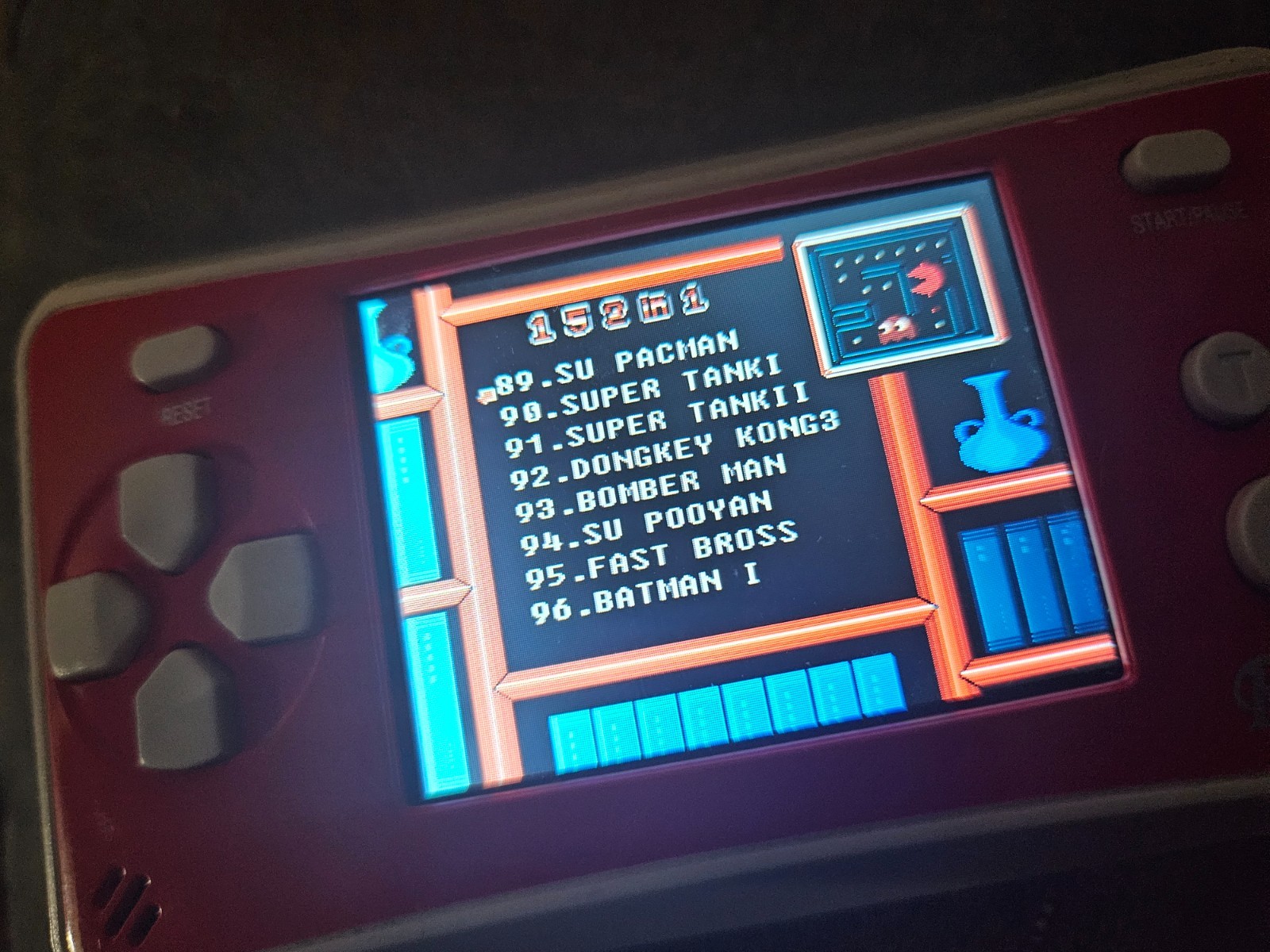 152 in 1 RS-1 – RARE VINTAGE-STYLE HANDHELD VIDEO GAME CONSOLESMB PORTABLE RS-I