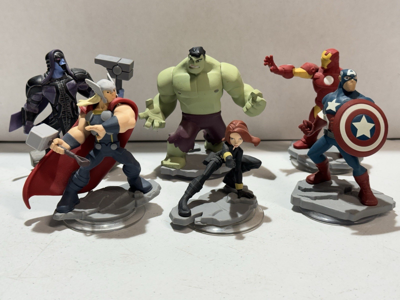 DISNEY INFINITY 2.0 MARVEL AVENGERS LOT OF 7 HULK THOR IRON MAN CAPTAIN AMERICA
