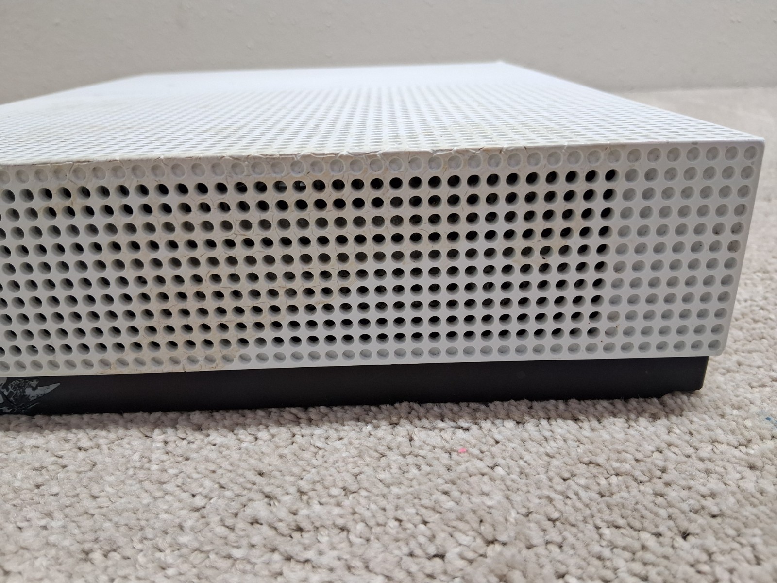 Microsoft Xbox One S White Model 1681 Powers On But HDMI Port Isn’t Working