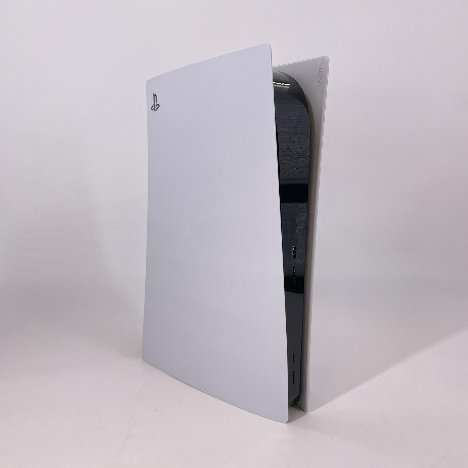 Sony PlayStation 5 Disc Edition Console White 825GB + 2TB w/ HDMI – Very Good