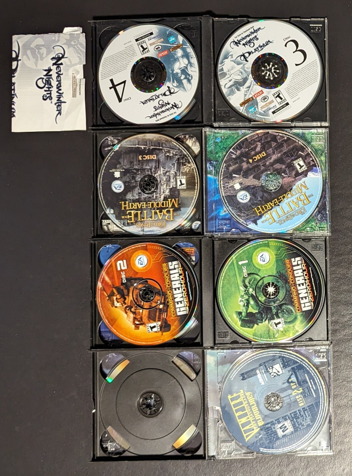 Lot of 12 PC Computer CD-ROM – DVD – Video Games Assorted