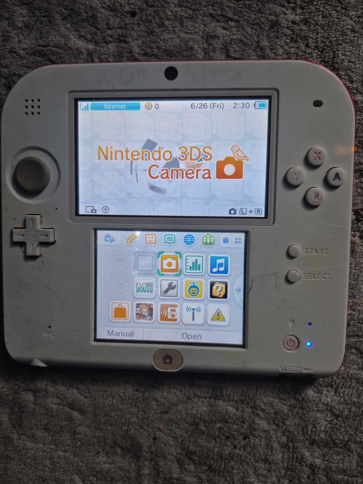 Nintendo 2DS Launch Edition 4GB White & Red Handheld System