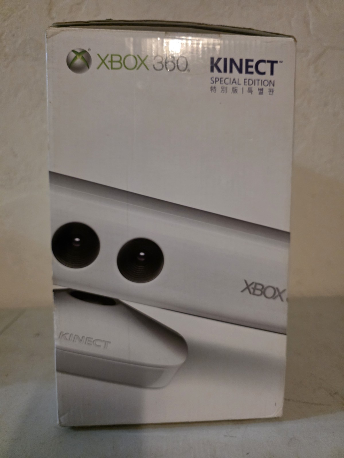 Microsoft Xbox 360 S Kinect Special Edition 4GB White Bundle NTSC-J china/Korea