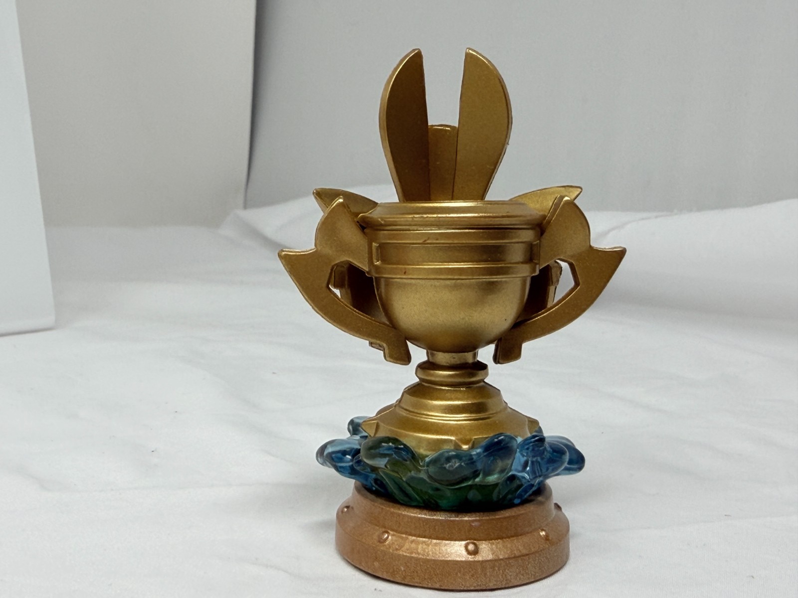 Skylanders Superchargers Golden Queen Sea Trophy 87577888 Activision 2015