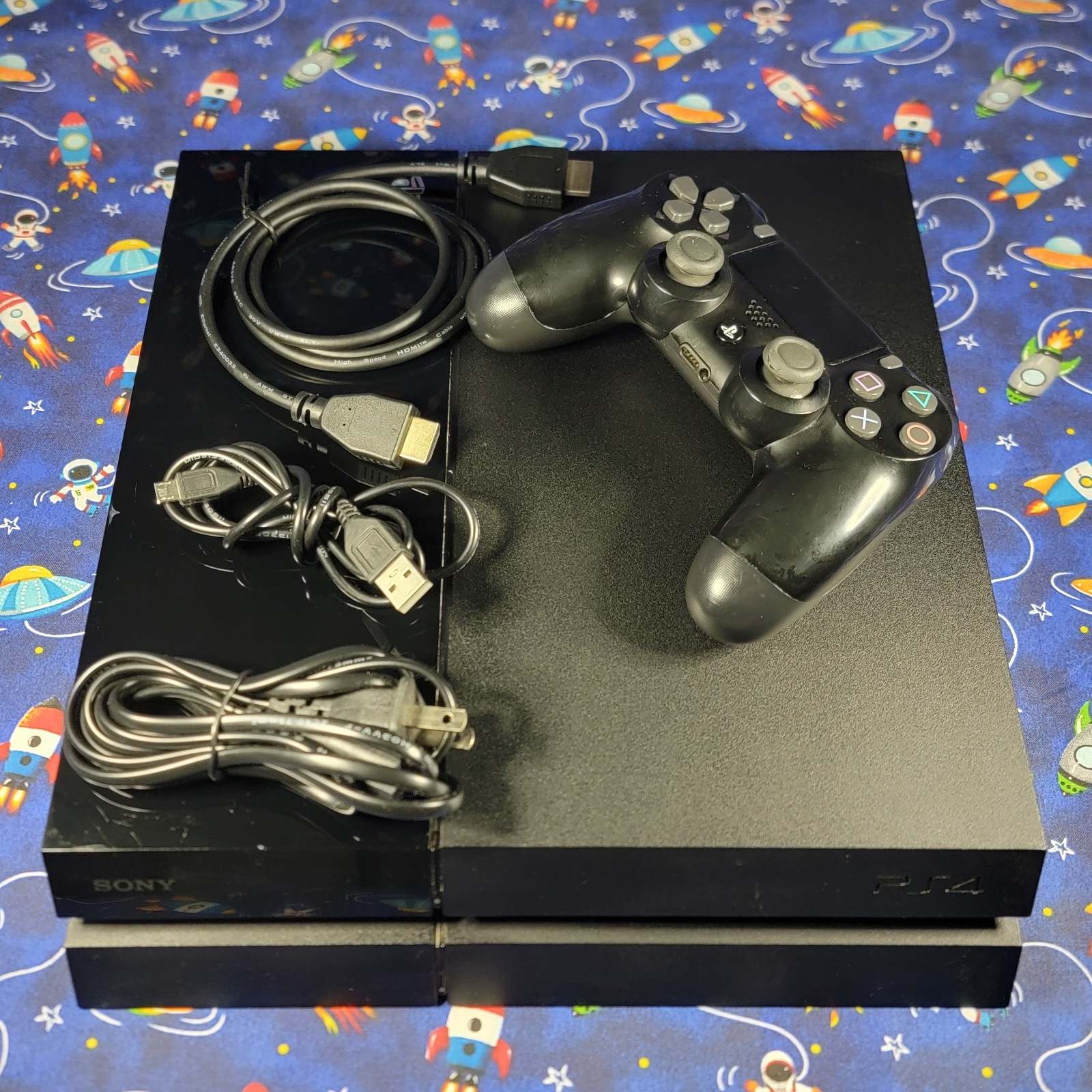 Sony Playstation 4 500GB Black Console PS4 W/ Controller & Cords Tested Working!