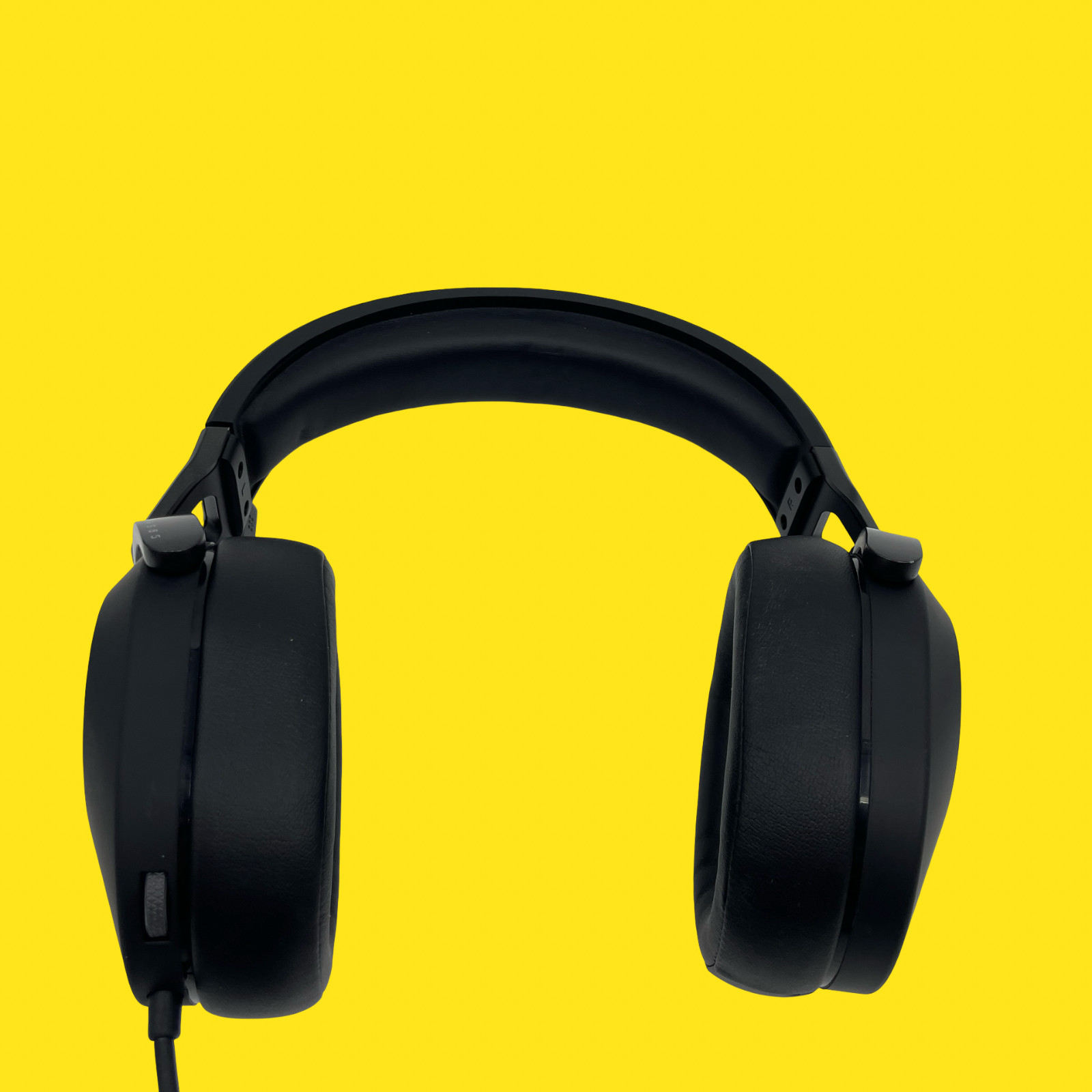 CORSAIR HS65 SURROUND Wired Gaming Headset Black #2491 z65/167 (VH)