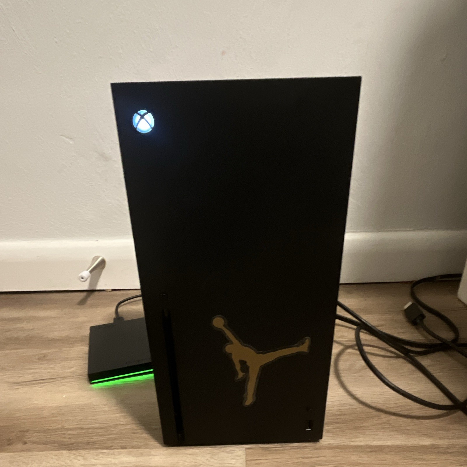 Microsoft Xbox Series X 1TB Black Home Console 4K Wi-Fi HDMI USB-A w/Cord