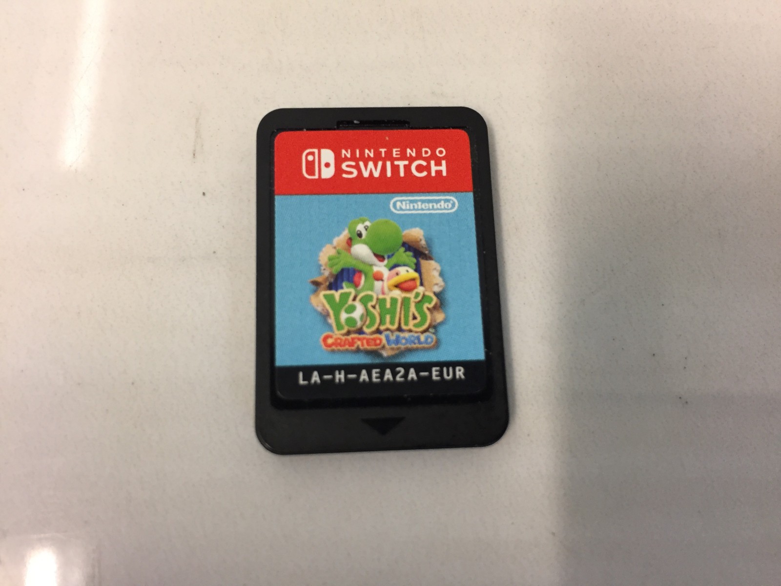 Yoshi’s Crafted World (Nintendo Switch) Game Cartridge Only