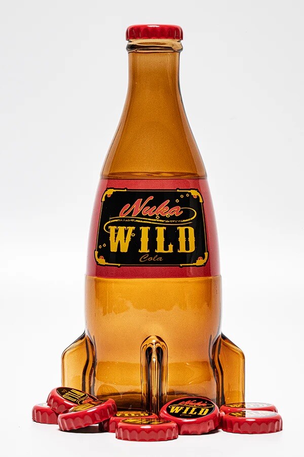 Bethesda Fallout Nuka Cola Wild Glass Rocket Bottle +10 Caps Replica IN HAND USA
