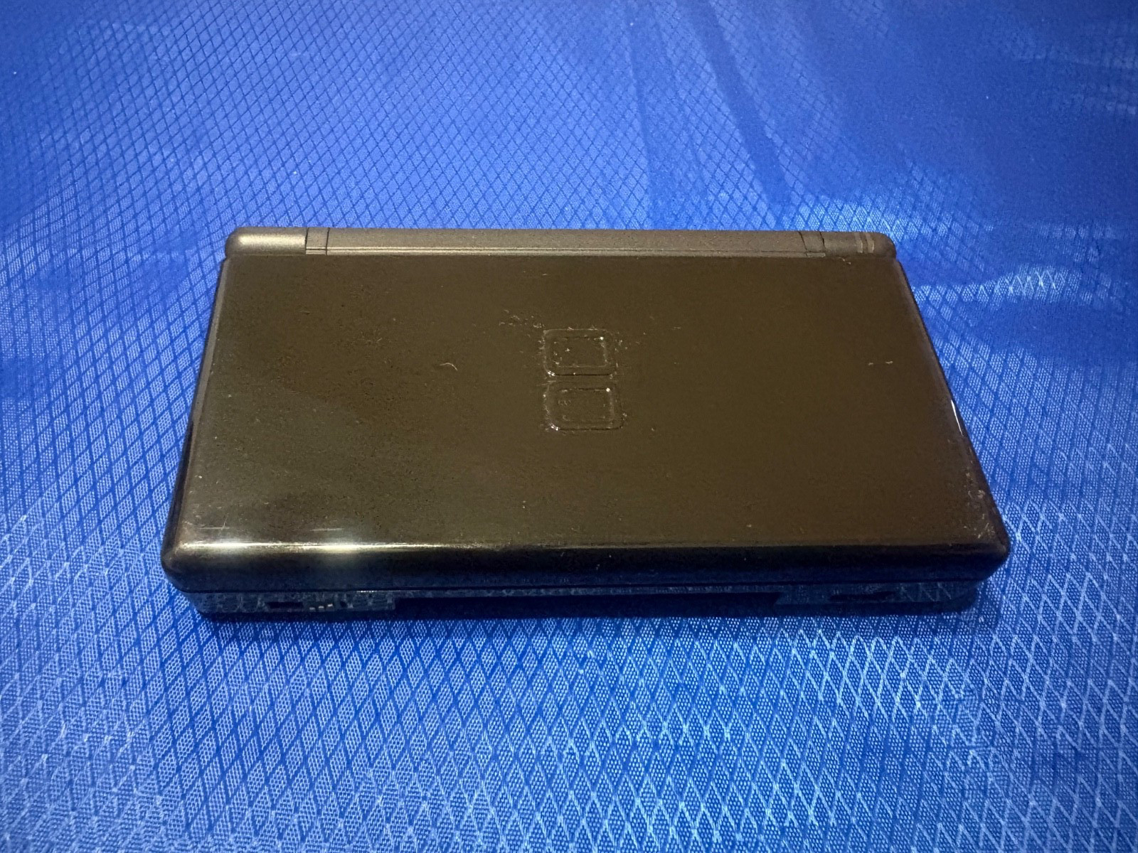 Nintendo DS Lite Handheld System – Onyx Black parts or repair