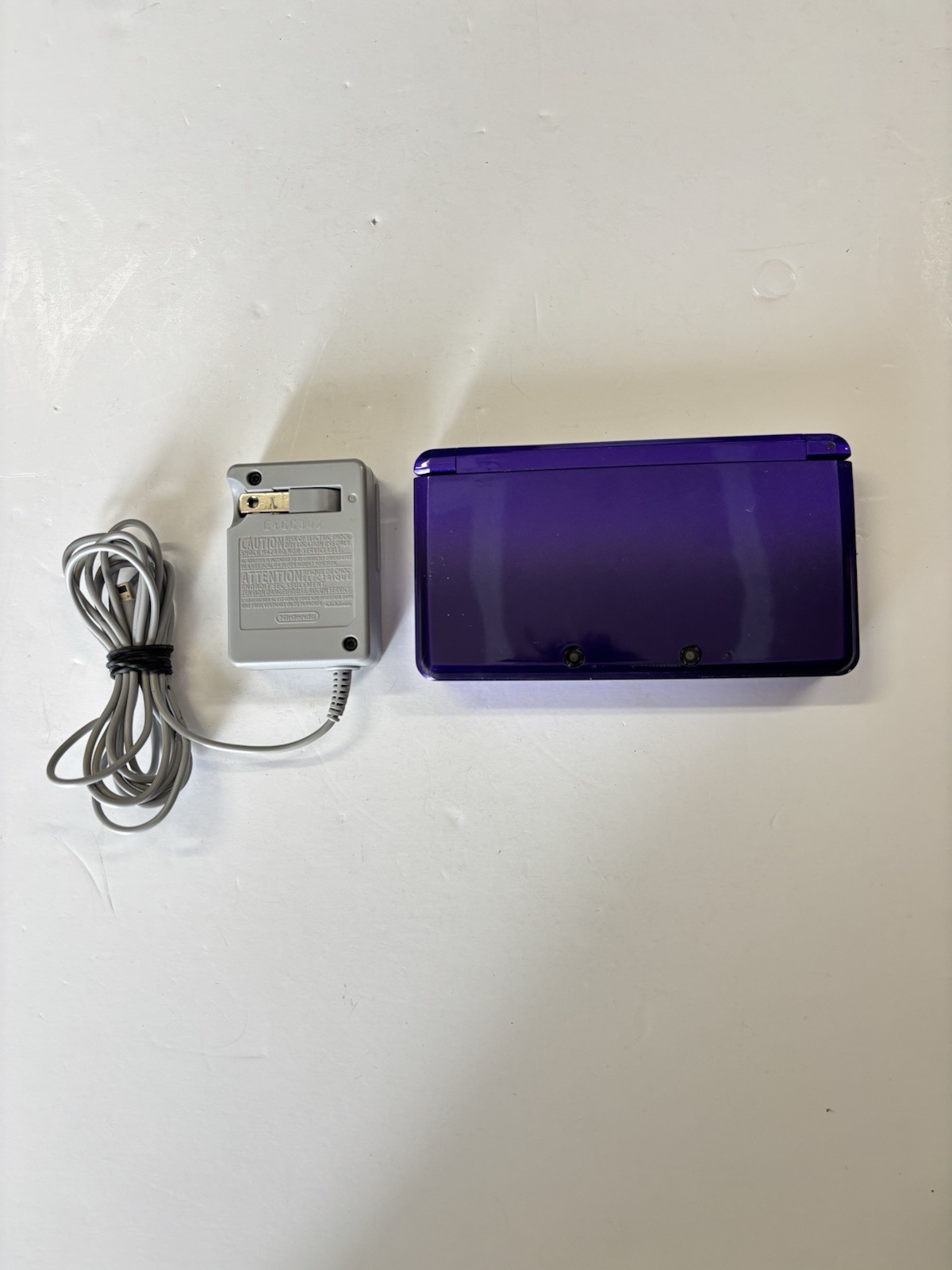 Nintendo 3DS Midnight Purple Handheld Console System Charger Tested & Working