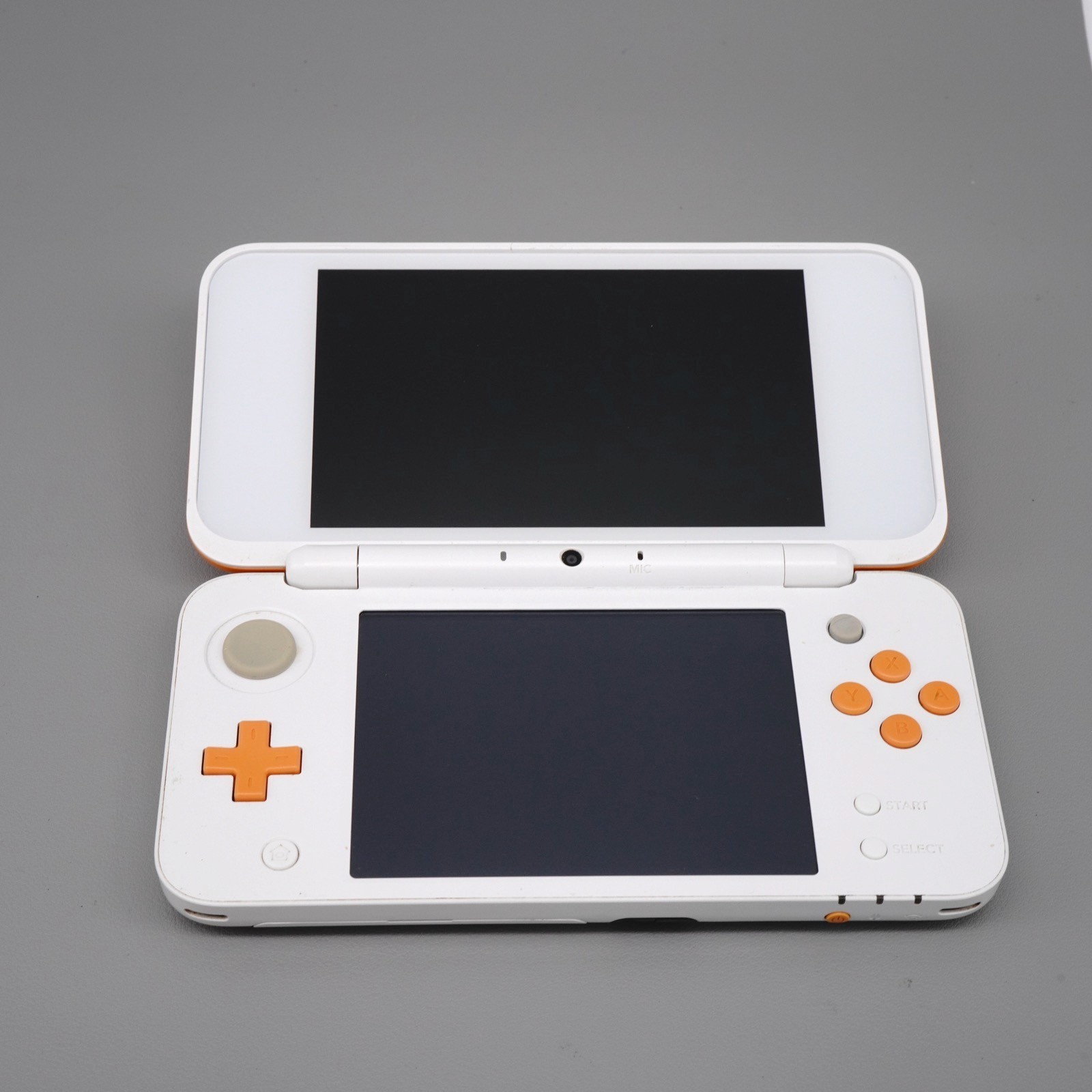 Nintendo “New” 2DS XL LL Console White & Orange w/ extras (USA Seller)