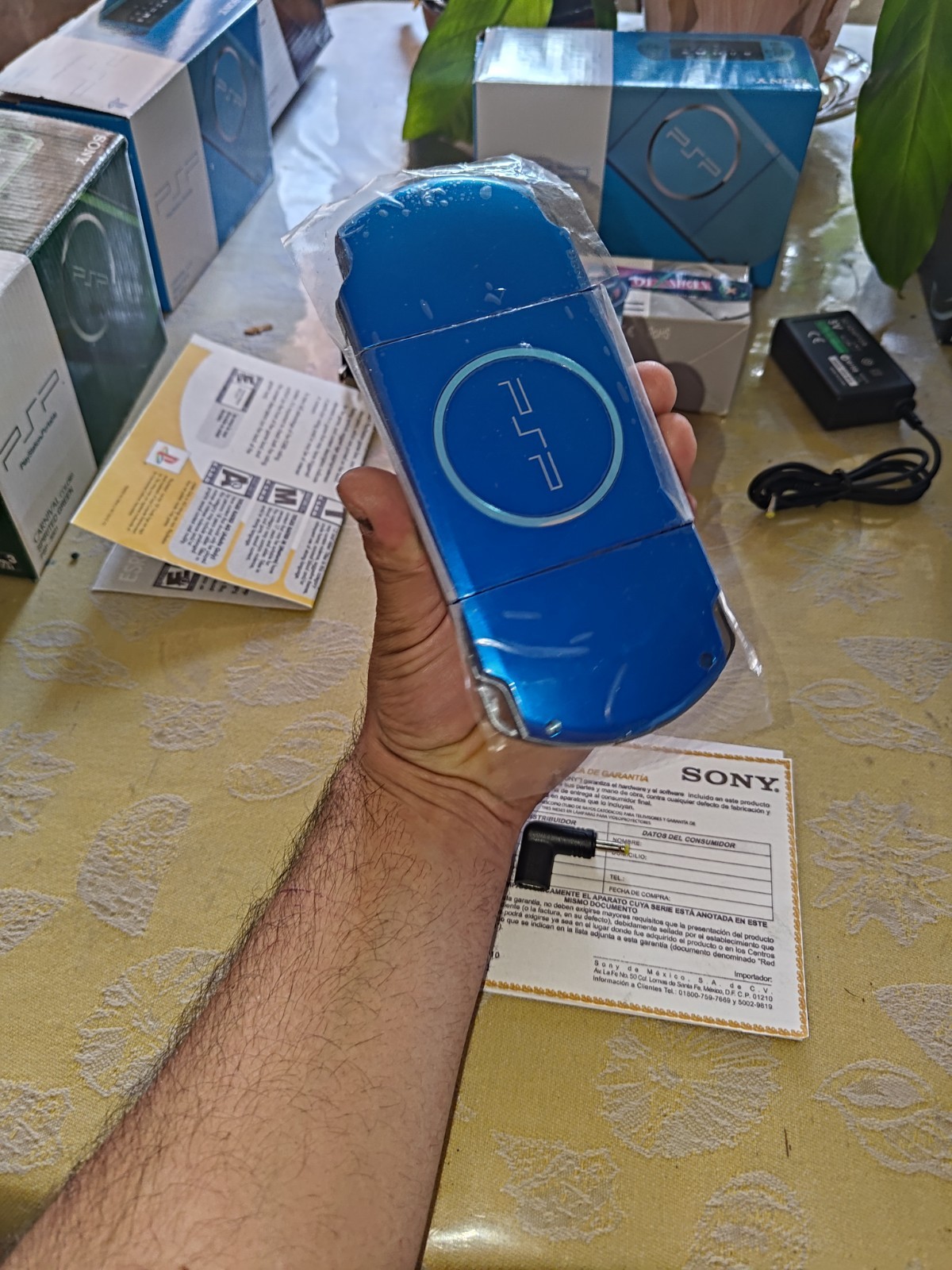 Sony PSP 3000 blue with 32 GB games USB-C adapter tipe c