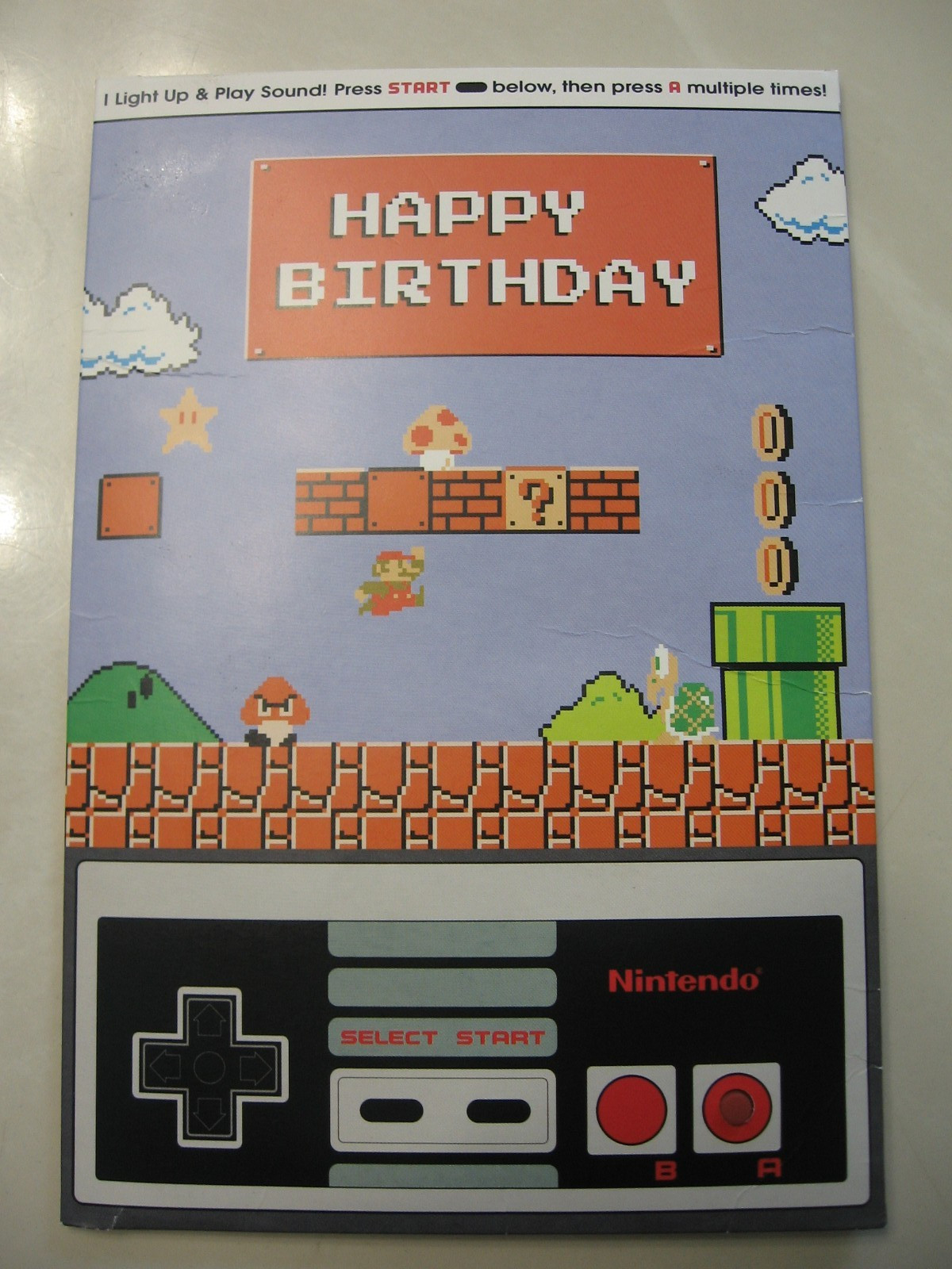 NINTENDO SUPER MARIO BROTHERS BIRTHDAY CARD – LIGHTS UP WITH SOUND, HALLMARK