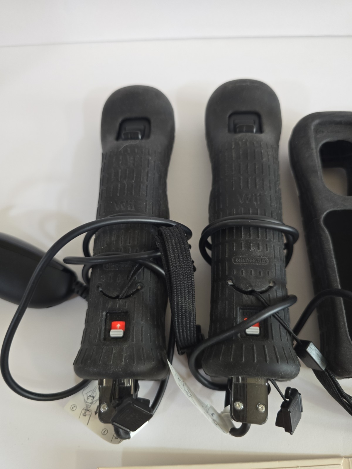 Nintendo Wii 2-Player Controller Bundle Black Remotes Nunchucks Wii Sports Nyko