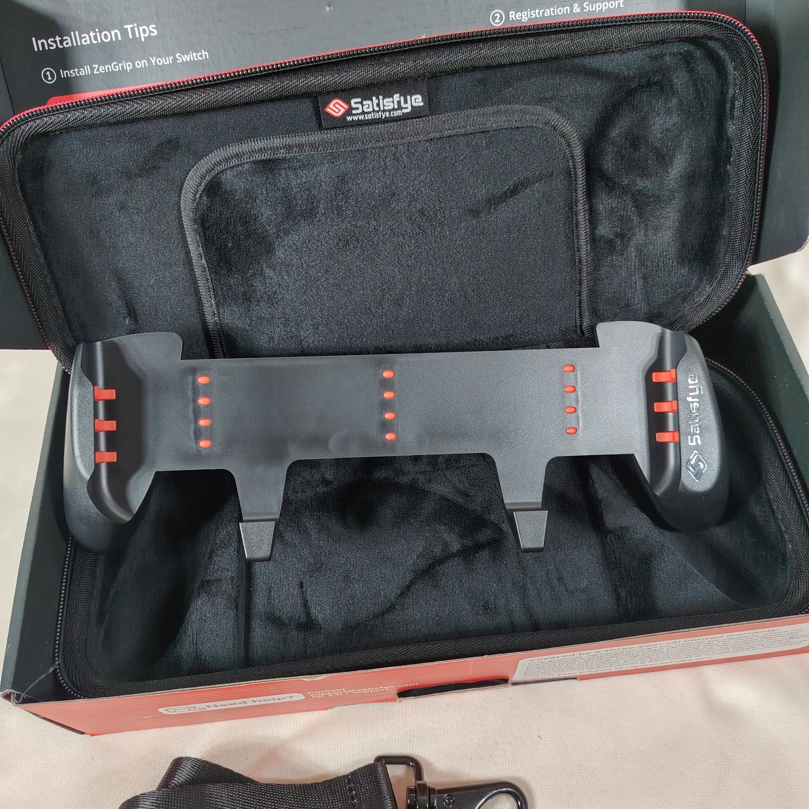 Satisfye ZenGrip Pro Slim Bundle – Open box- Great Condition – w/socks