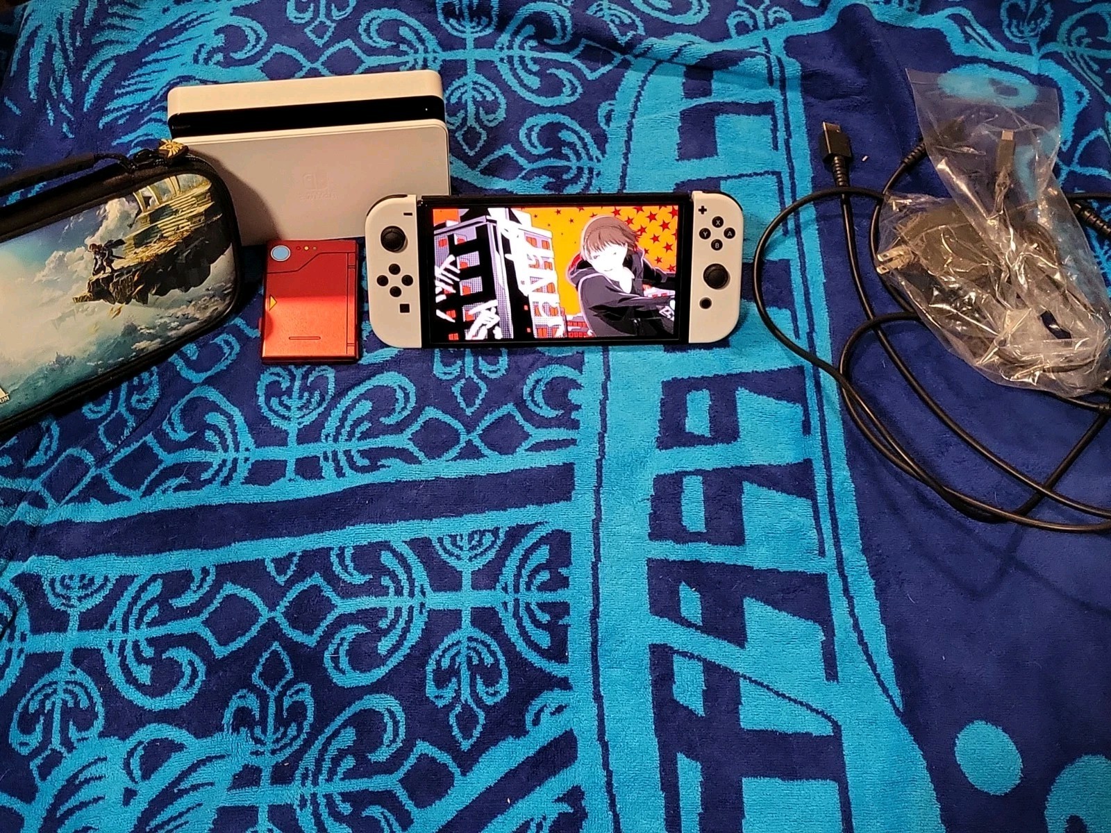 Nintendo Switch OLED White With 1TB SD With Games & Carrying Cases