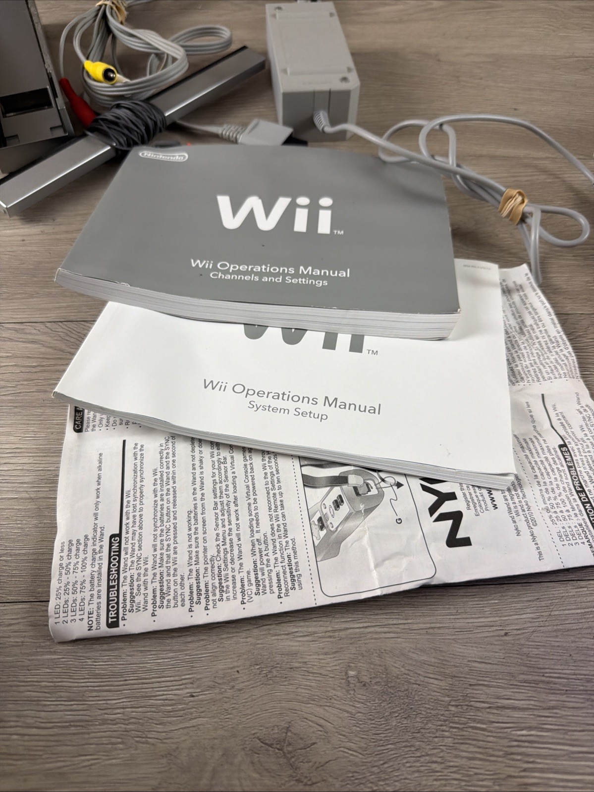 Nintendo Wii Console System RVL 001 Bundle With Cords Controller Tested