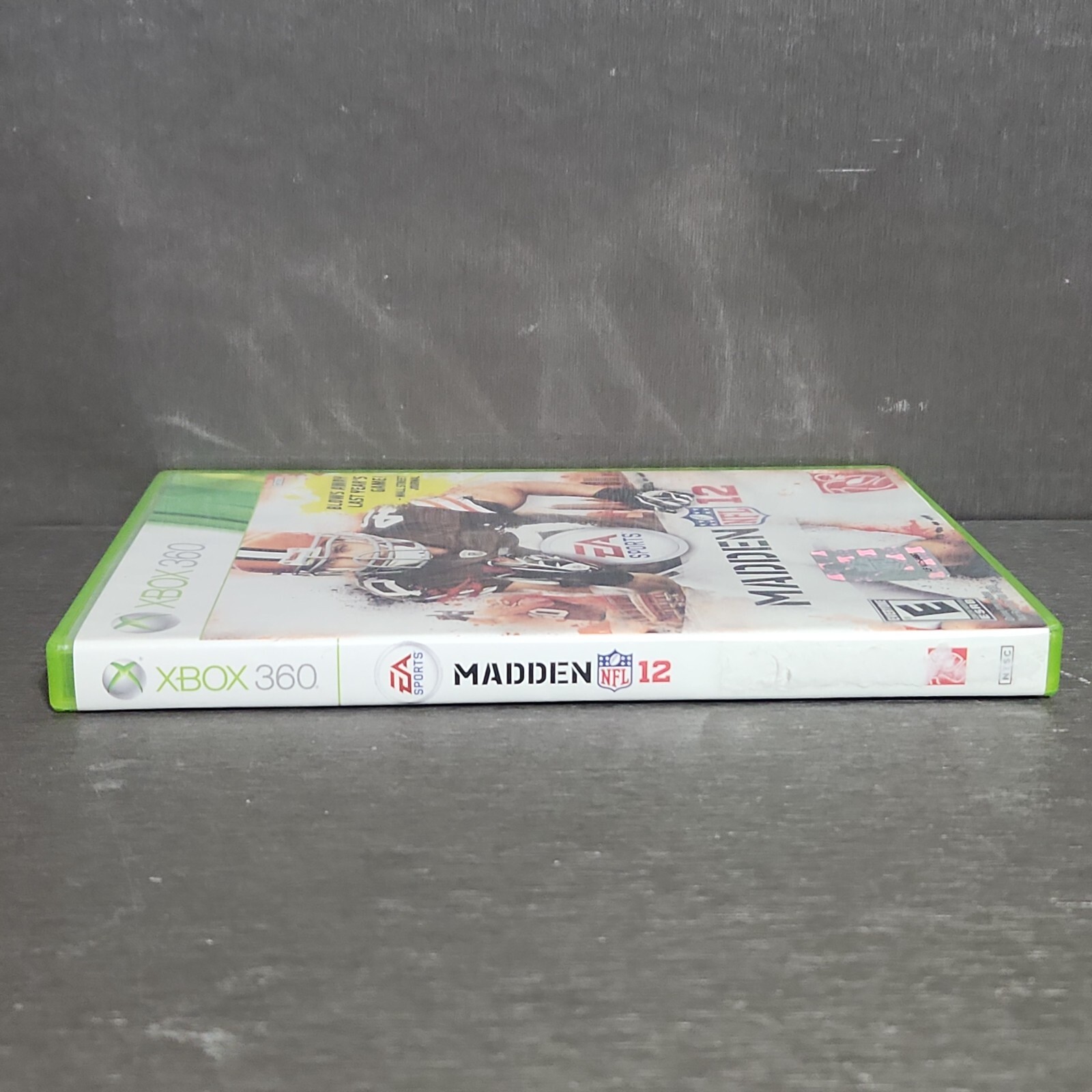 Madden NFL 12 Xbox 360 Game CIB Complete