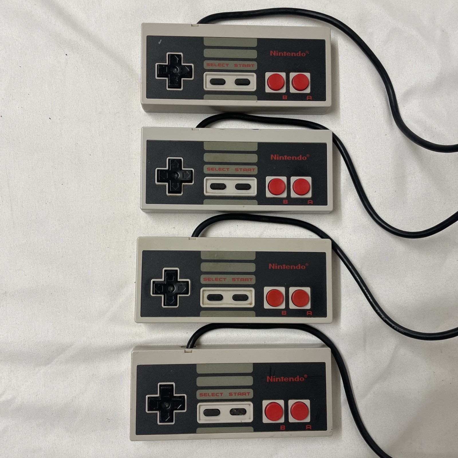 Nintendo NES-004 OEM Controller lot of 4 Tested