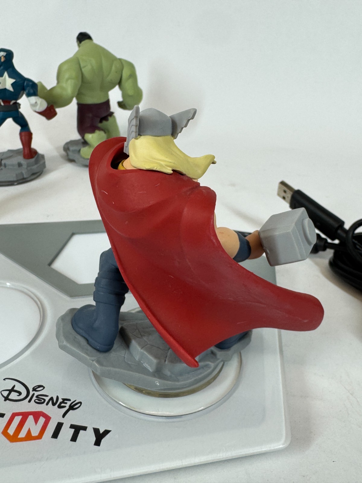 Disney Infinity 2.0 Marvel Avengers Figures Iron Man Hulk Thor Captain America