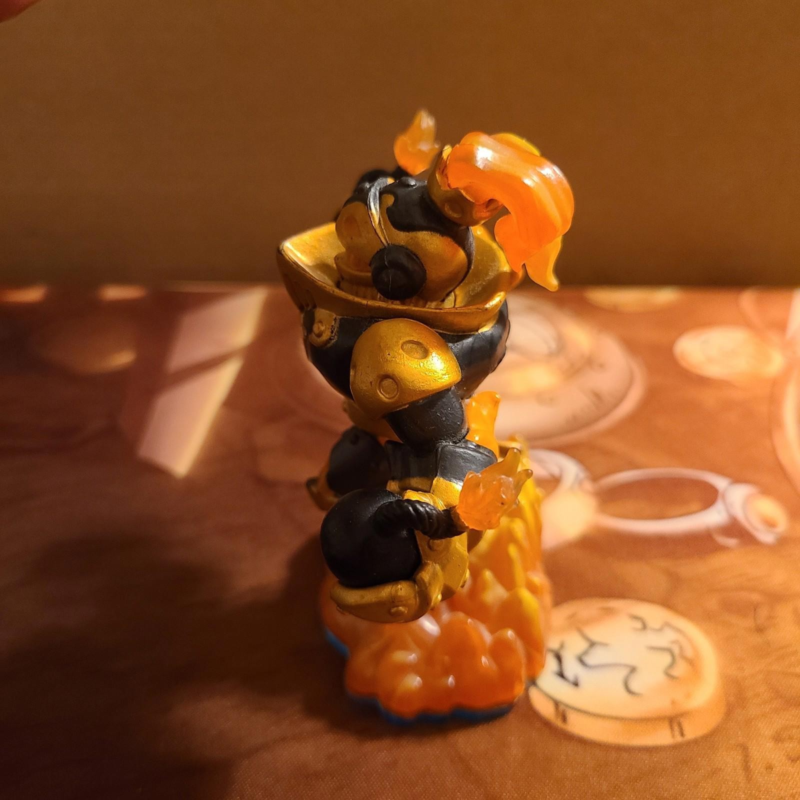 Blast Zone Skylanders Swap Force Fire Element Swappable Figure Tested Wii PS4 Xb