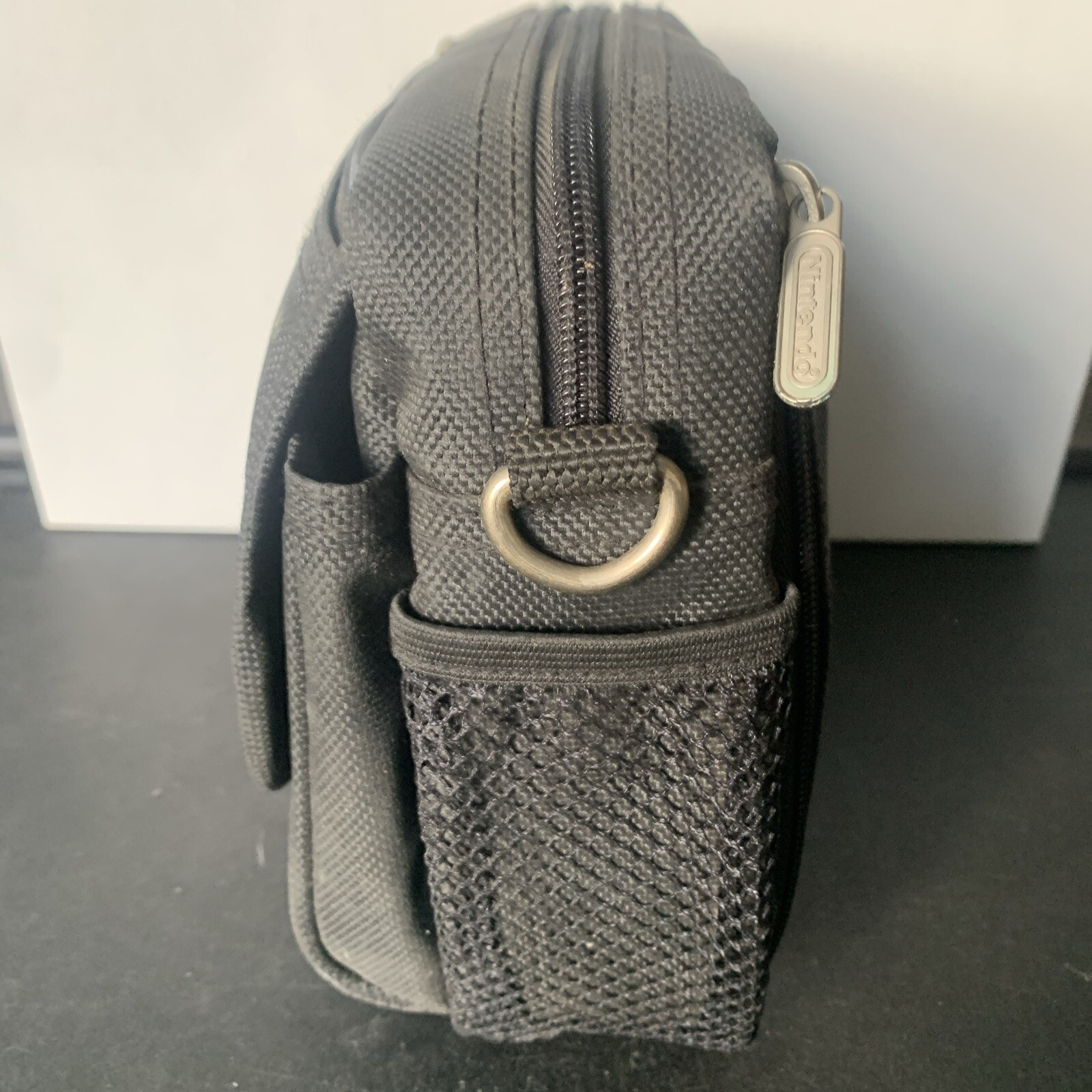 Vintage Official Nintendo Game Boy Advance Carry Case Fanny Pack