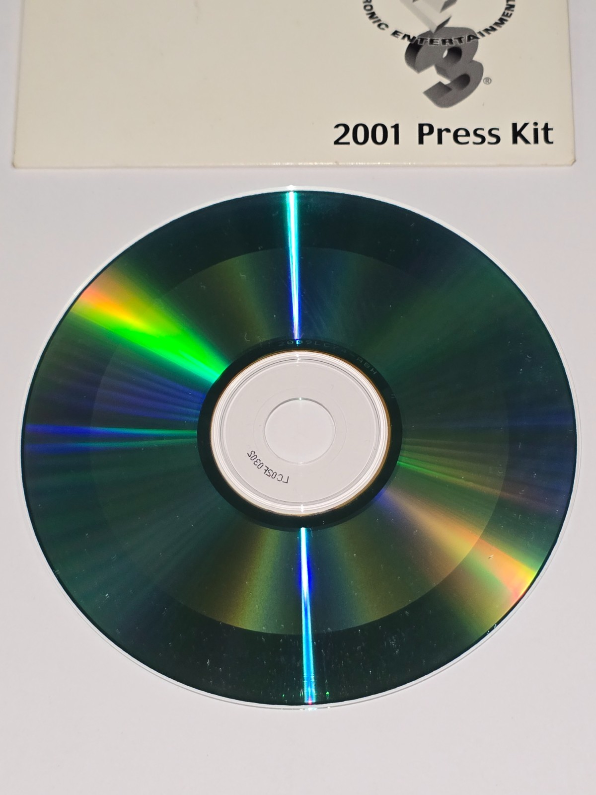 ACTIVISION E3 VIDEO GAME PROMO CD 2001 DIGITAL PRESS KIT THPS TONY HAWK ROM
