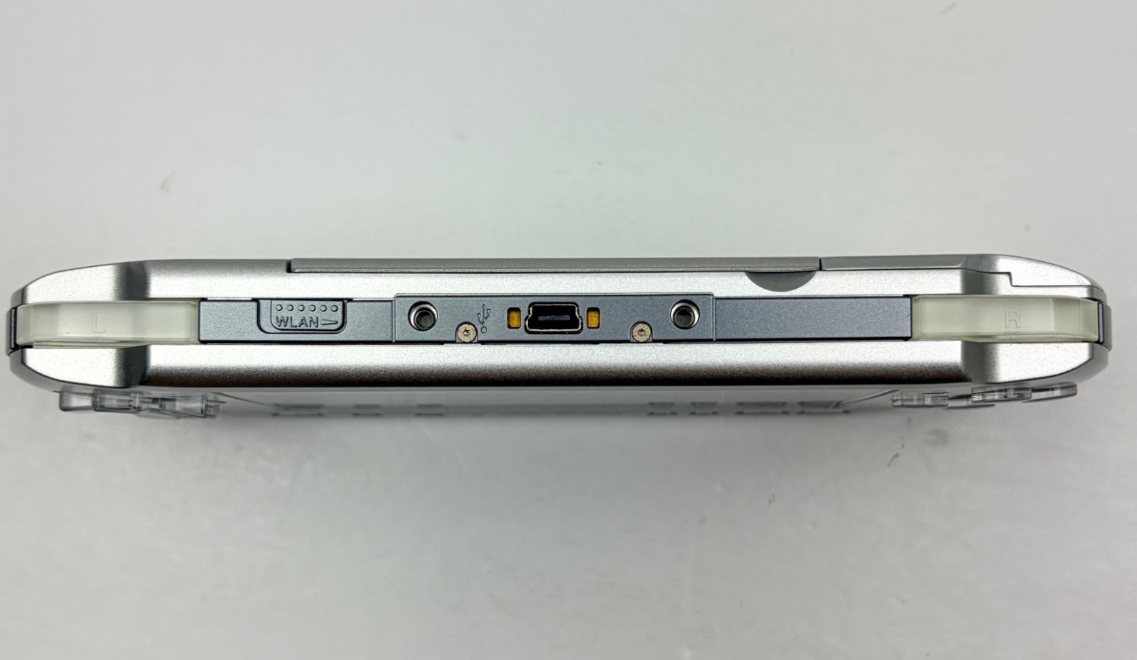 Sony PSP 3000 Mystic Silver Handheld w/ NEW Battery, Charger, & 1GB Memory Card