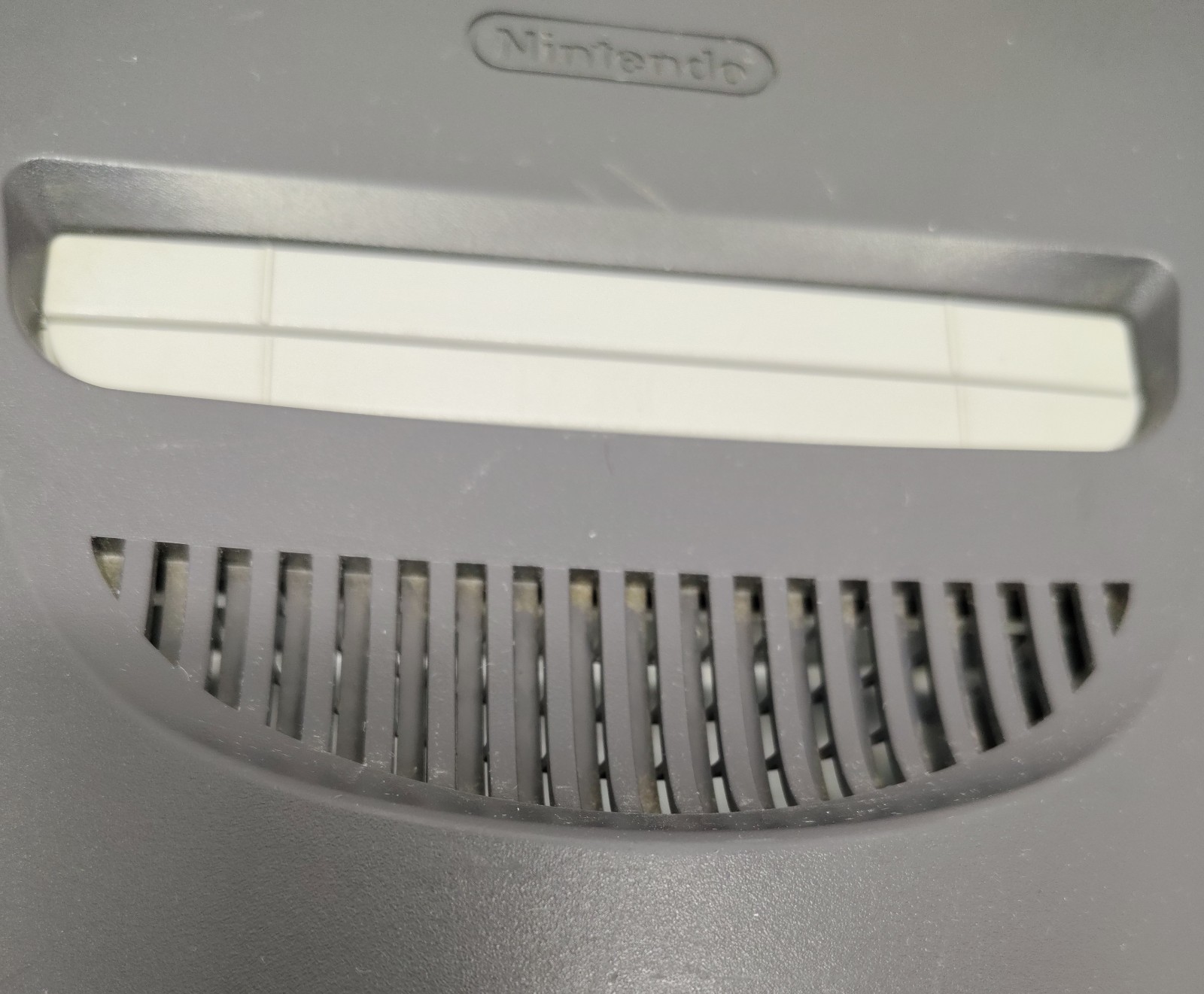 Nintendo N64 NUS-001 JPN 2 Games – 2 Controllers & Plays US & Japanese Games