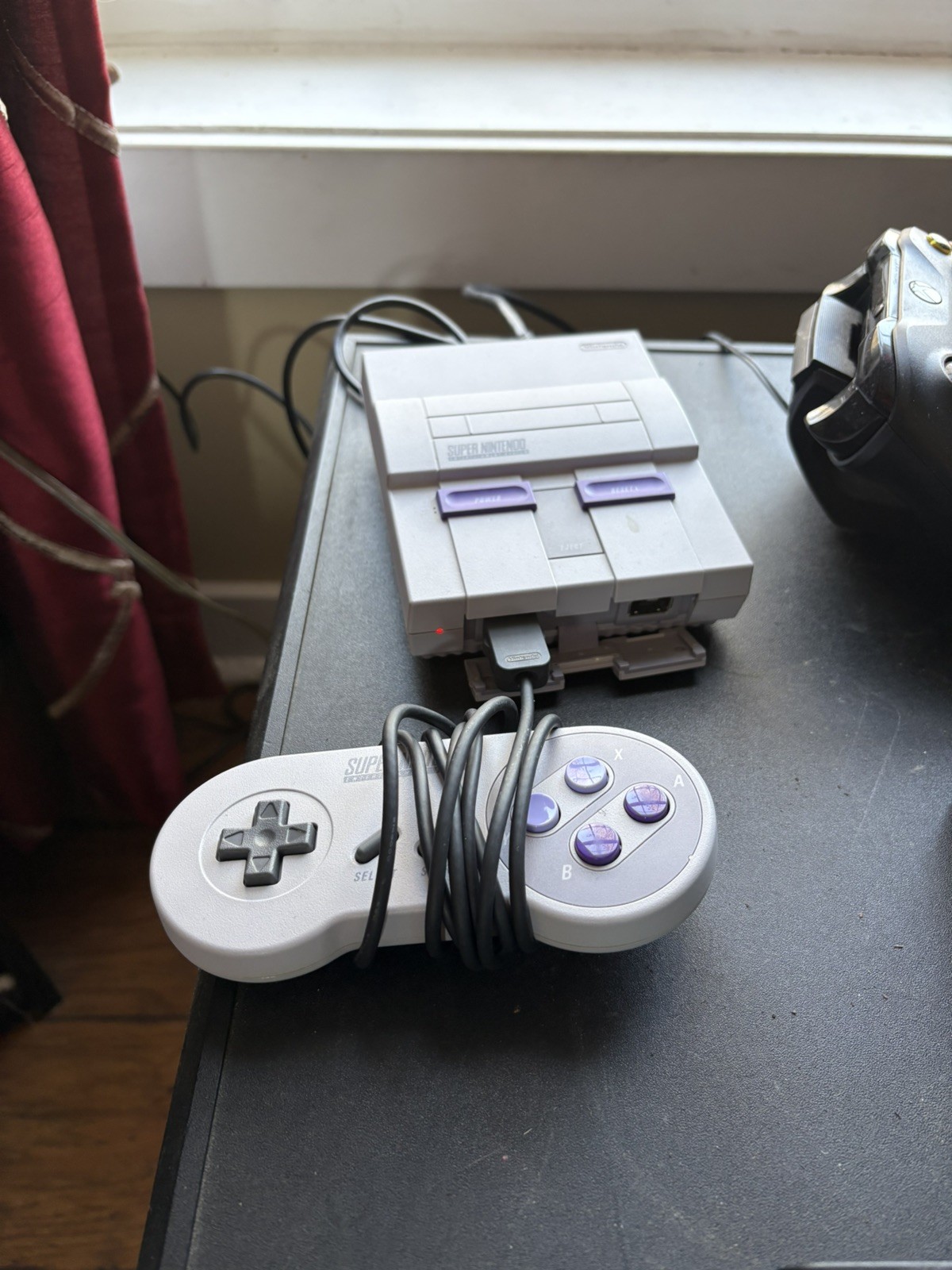 Super Nintendo SNES Mini Classic Edition CLV-201, 2 10ft extensions, Case