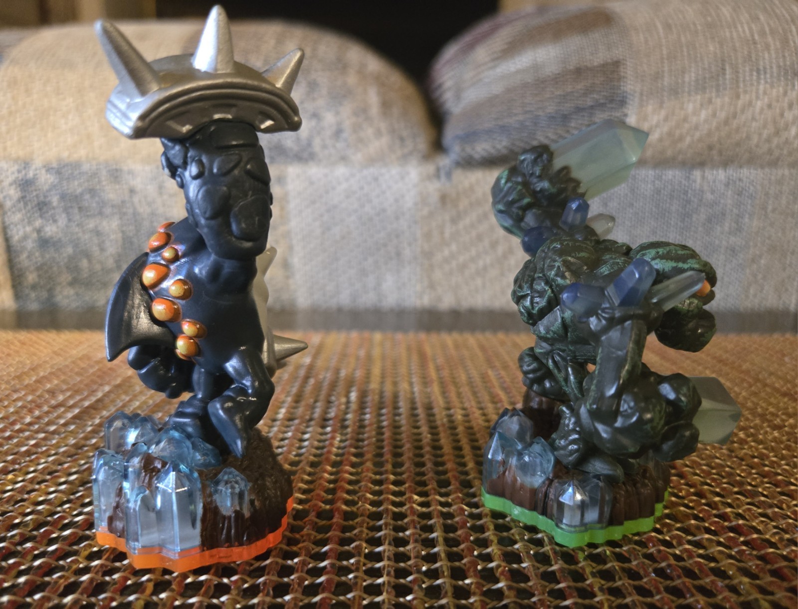 Skylanders Earth Element + Fire Supercharger Figures Lot Of 7 Fist Bump Spitfire