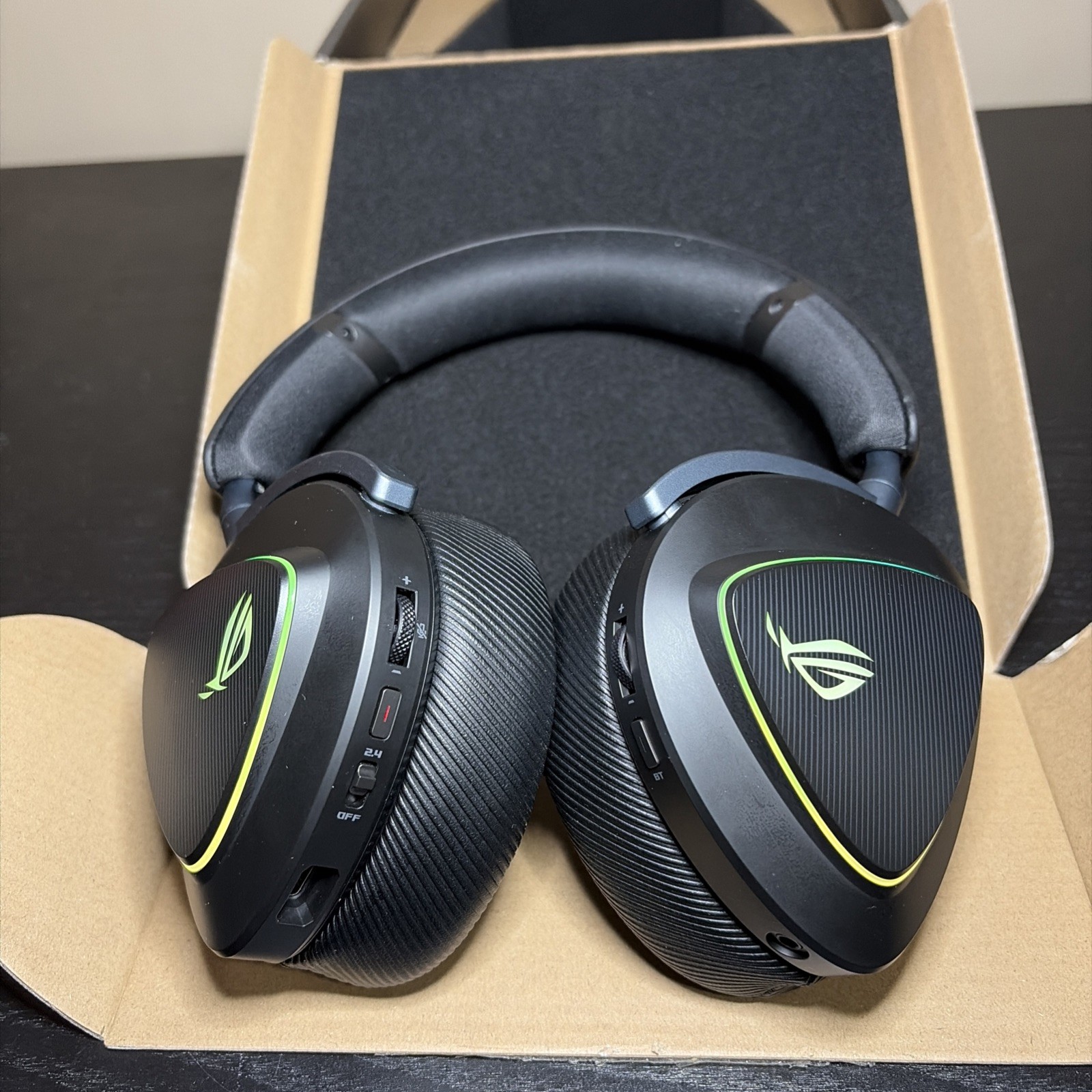 ASUS ROG Delta II Wireless Gaming Headset with Mic Tri-Mode (BT, 2.4G, 3.5mm)