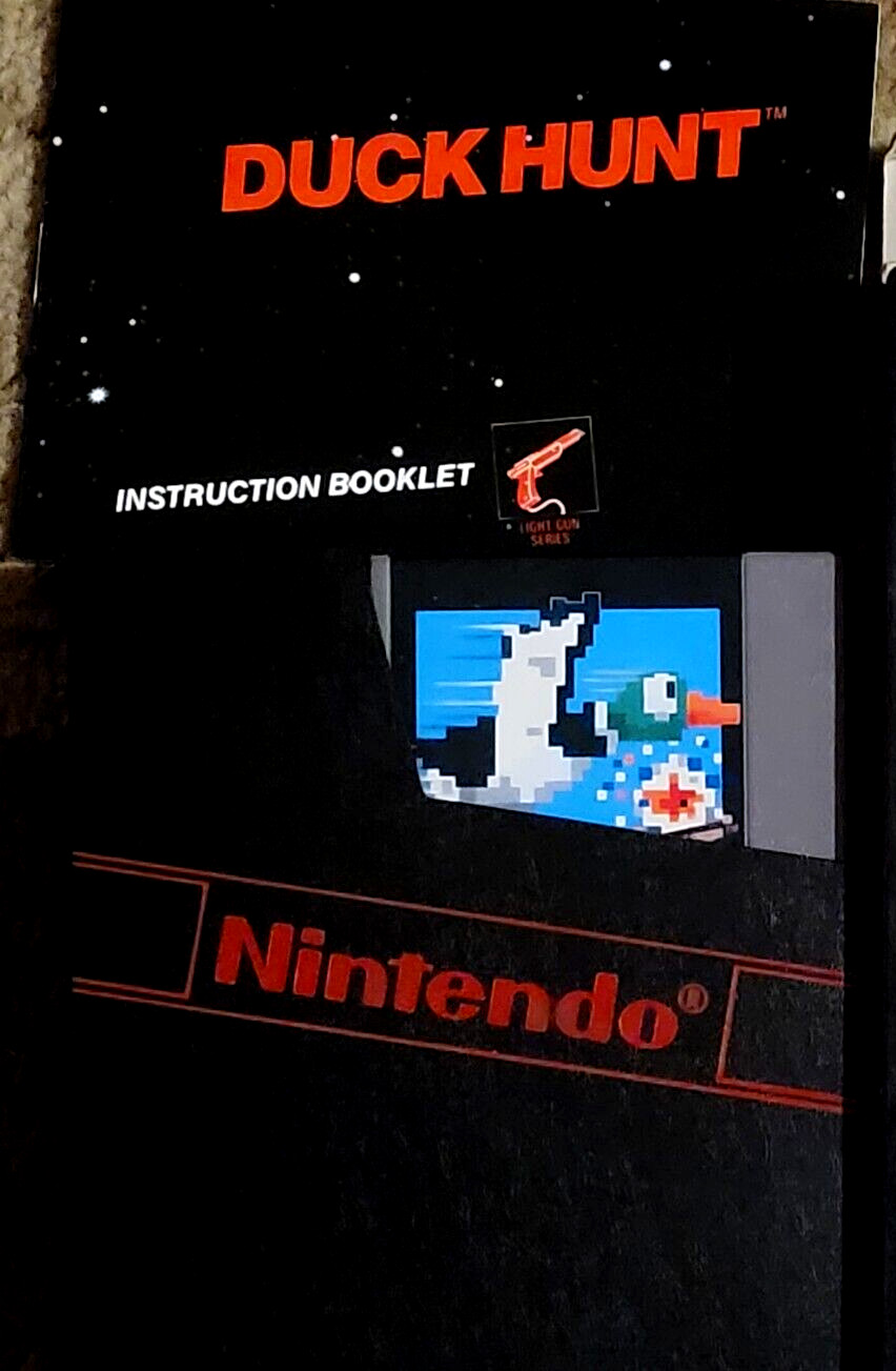 Nintendo NES Duck Hunt 5-Screw Unpunched Hang Tab Black Box COMPLETE CIB RARE!