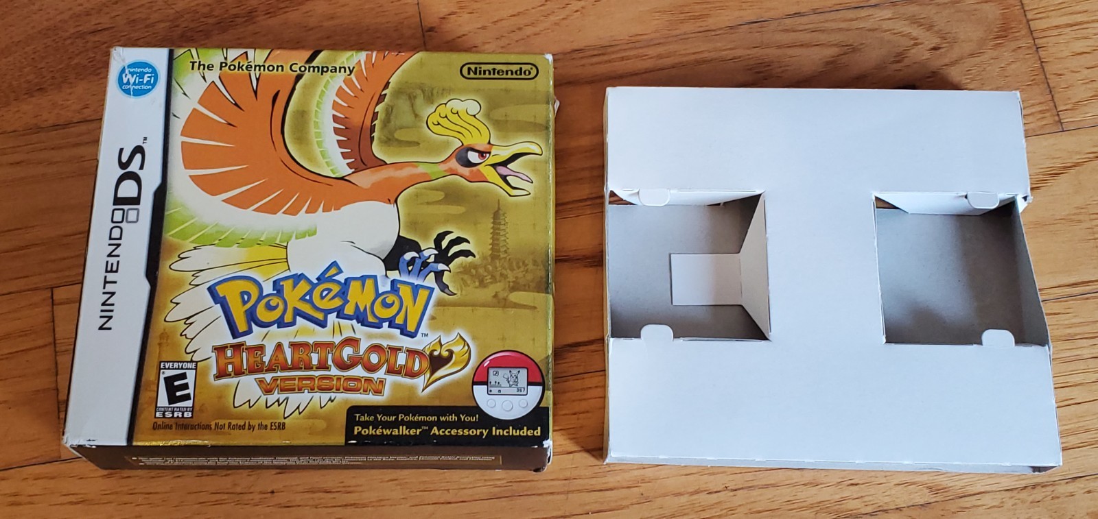 Nintendo DS Pokémon Heart Gold Box HeartGold Big Box Only No Game or Pokewalker!