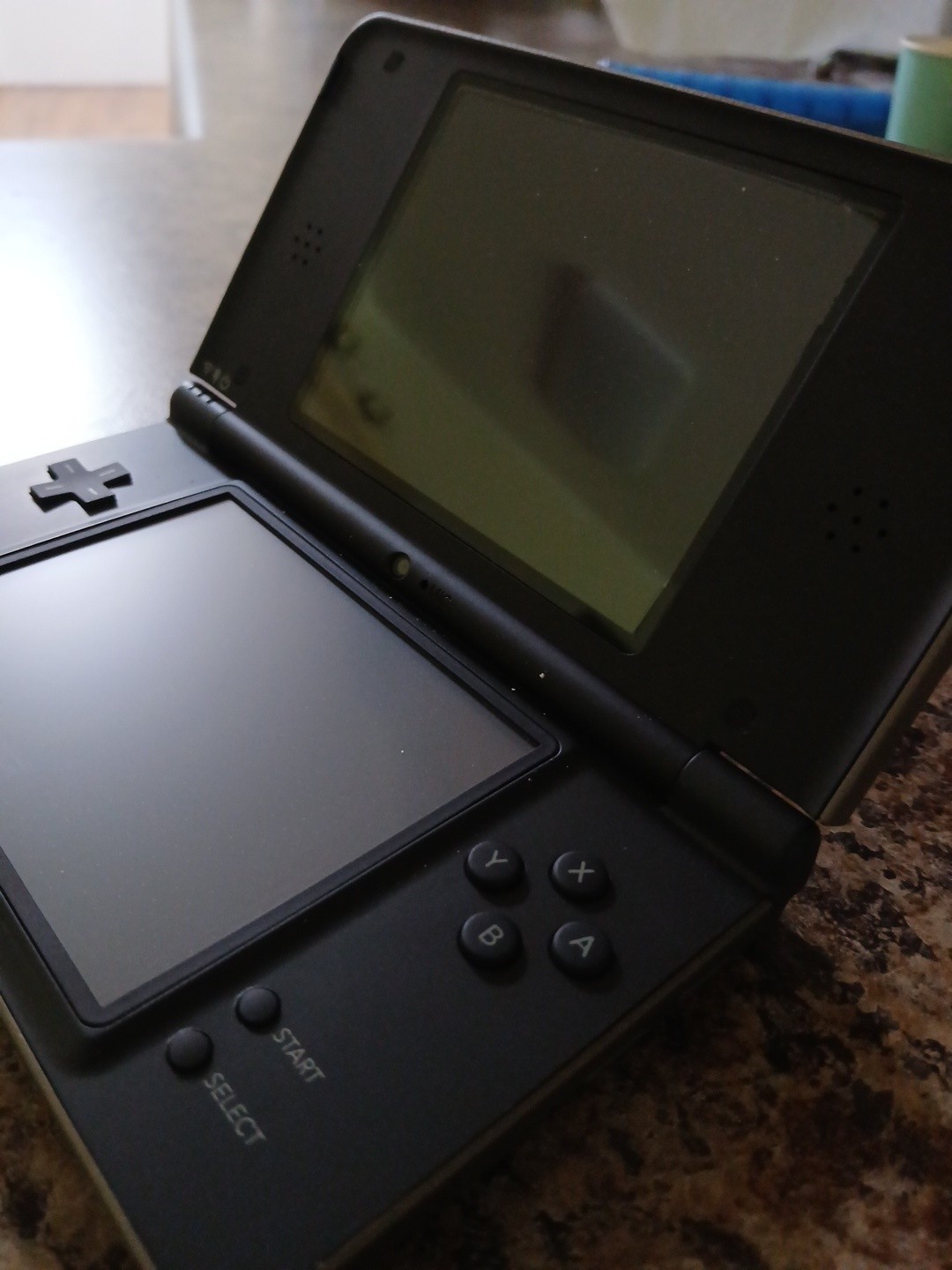 Nintendo DSi XL Handheld System With Charger – Read Description