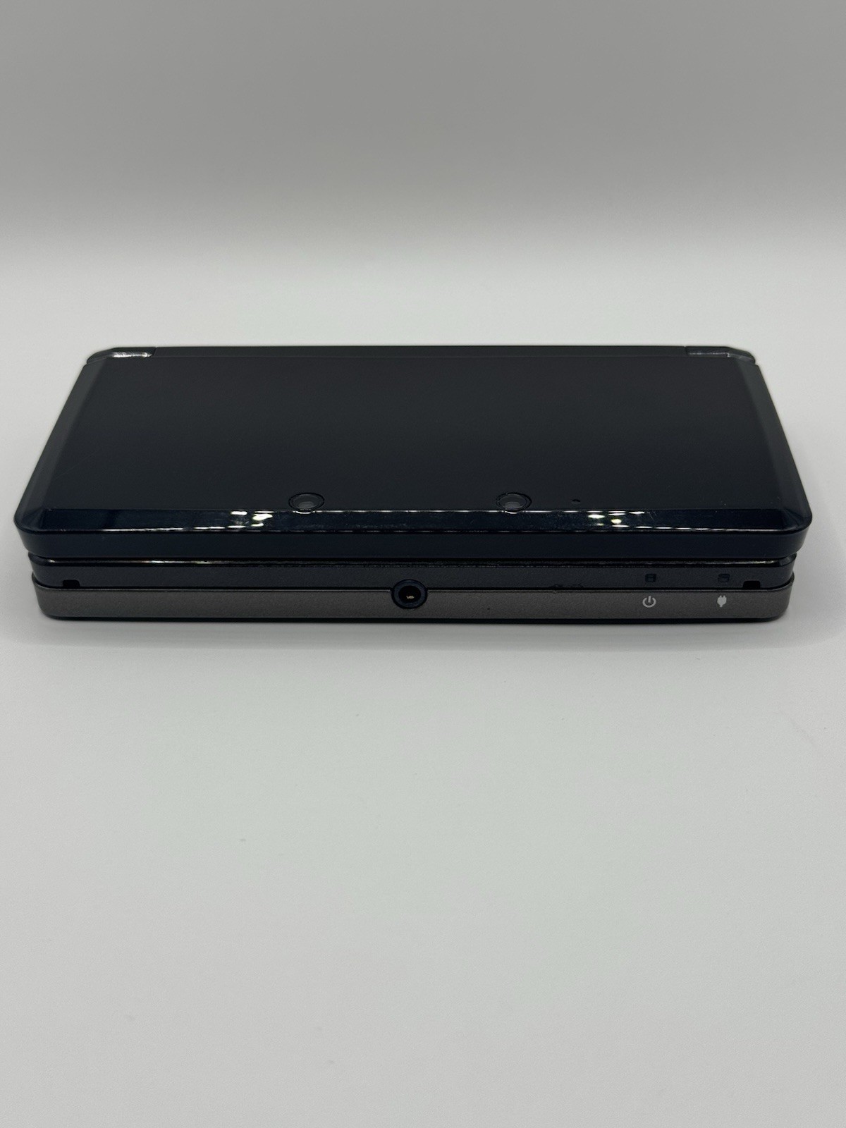 Nintendo 3DS Handheld Game System – Cosmo Black W/ Charger 4GB SD Stylus Tested