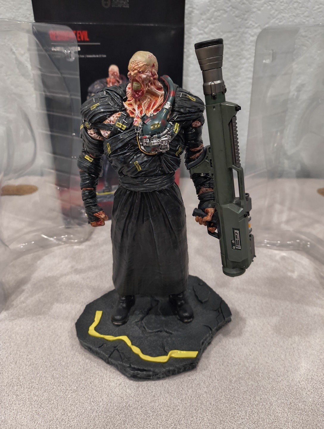 Resident Evil 3 Nemesis 27.7cm Statue By Numskull Collectibles Figure Capcom