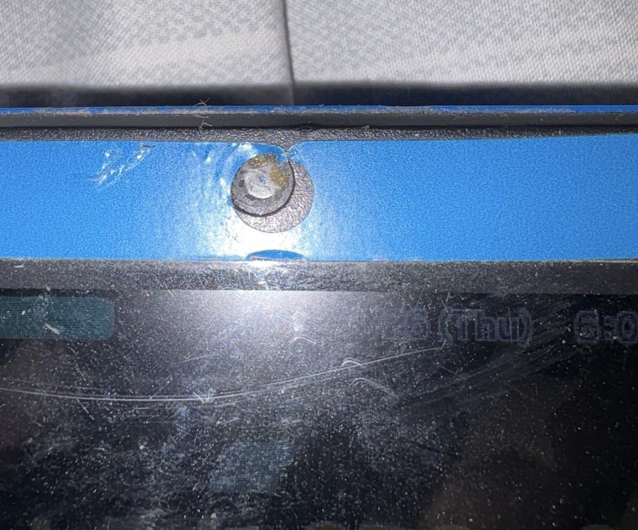Nintendo Blue 2DS (Fully Working, Few Flaws) (SD not included) (SEE PICS)