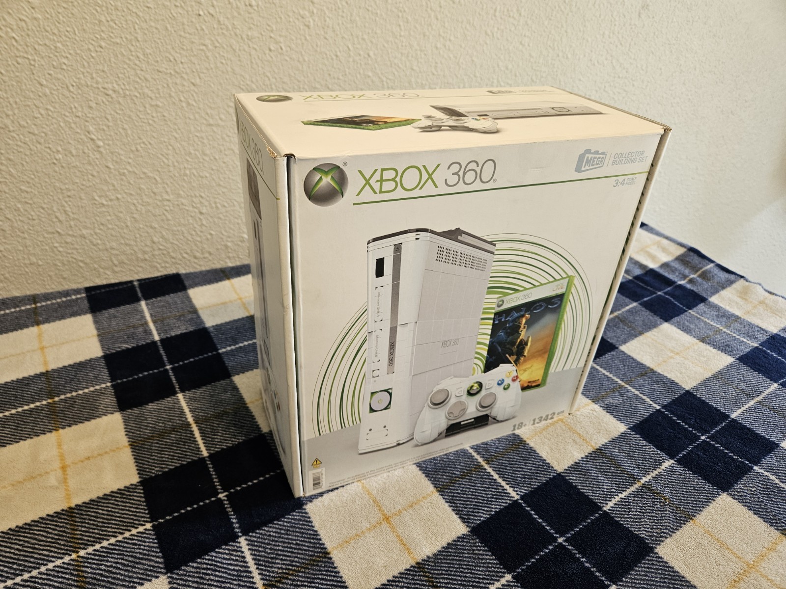 MEGA Bloks Showcase Microsoft Xbox 360 Collector Building Set