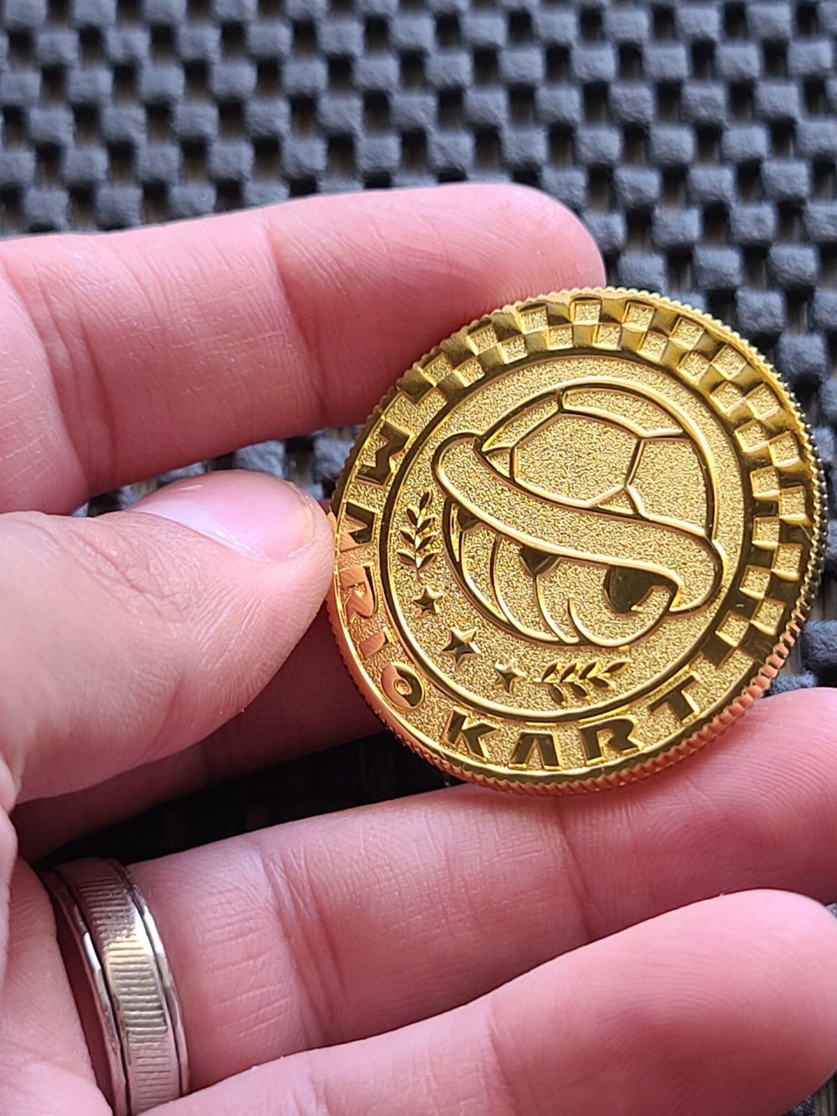 Nintendo Super Mario Coin Kart 8 Deluxe Switch Coin Medal Rare Promo SHELL CUP
