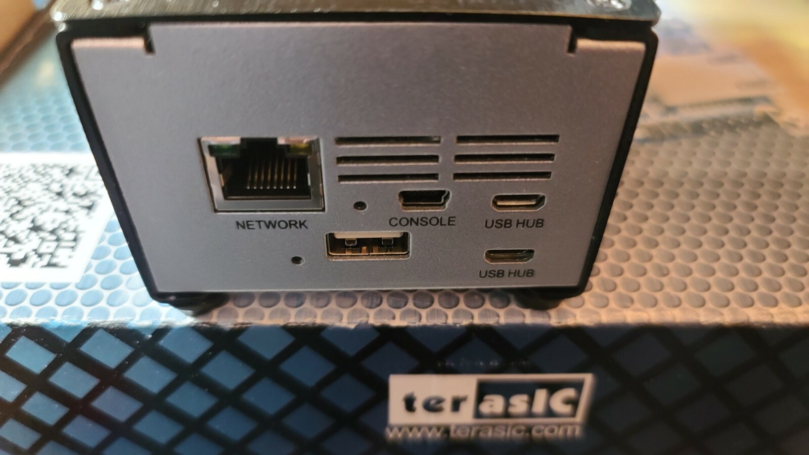 MiSTer FPGA Terasic DE10 Nano + Case + 128MB + USB HUB + IO + 64GB SD preloaded!