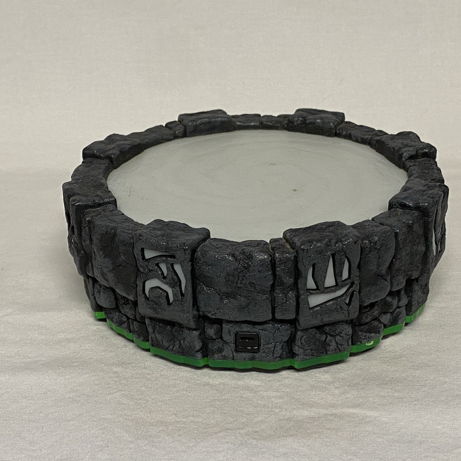 Skylanders Portal: Giants: Wireless Portal Of Power: Part Number 84148790
