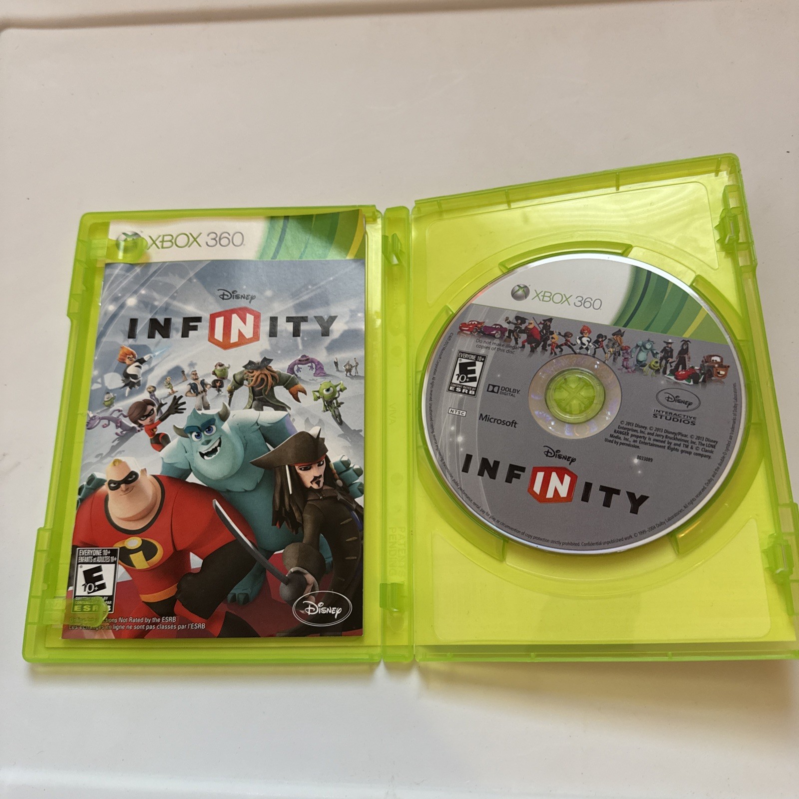 Disney Infinity 1.0 Bundle Xbox 360 Game, Base, Figures, Play Sets & Power Discs