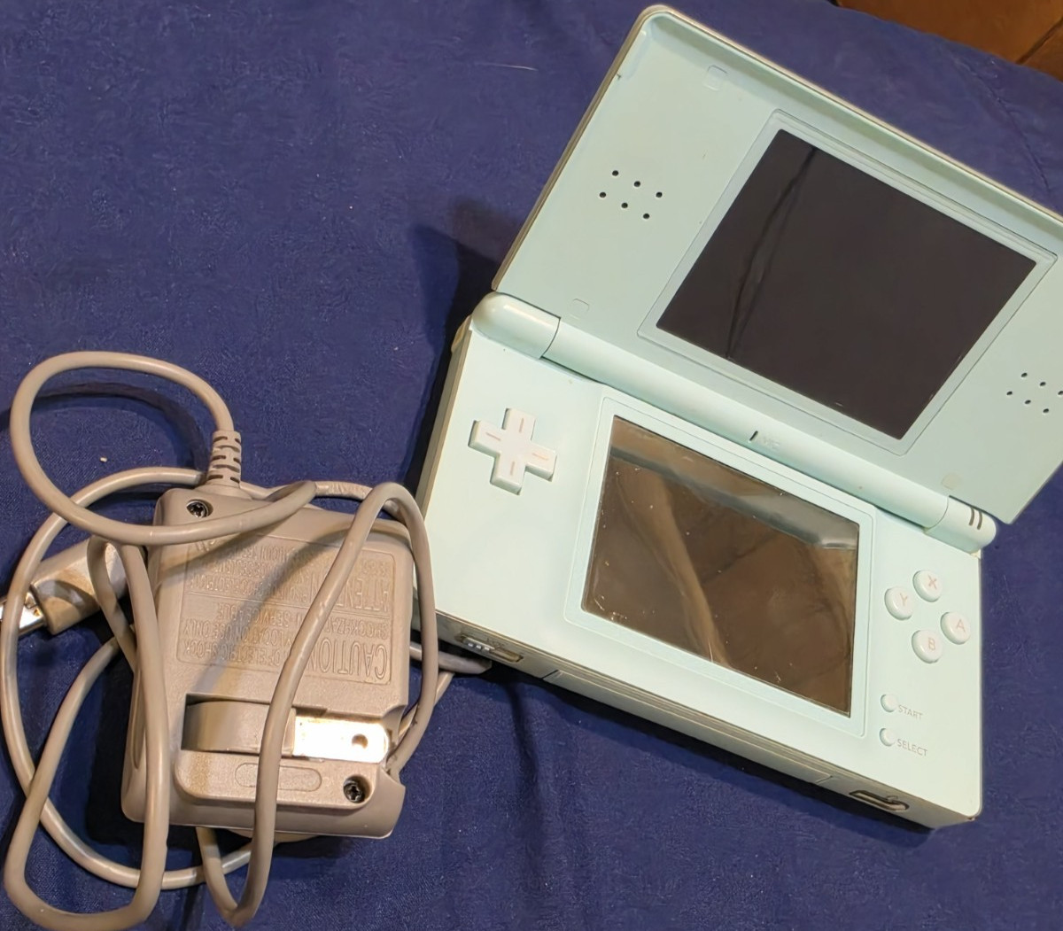 Nintendo DS Lite Ice Blue Handheld. Tested Working w/ Charger, Stylus & GBA Covr